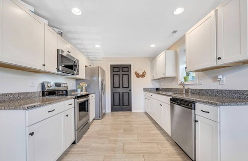 Roanoke Casa | Modern 3 bedroom Roanoke Residential Home
