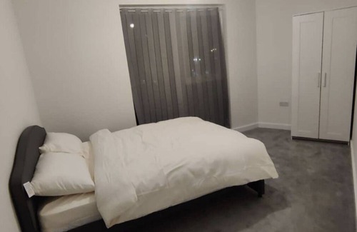 Queensbury Apartamento | Modern 3 bedroom serviced apartment close to Queensbury Tube Station