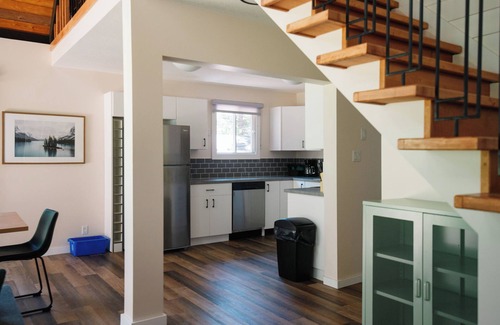 Jasper East Cabina | Modern 3 Bedroom Vacation Home