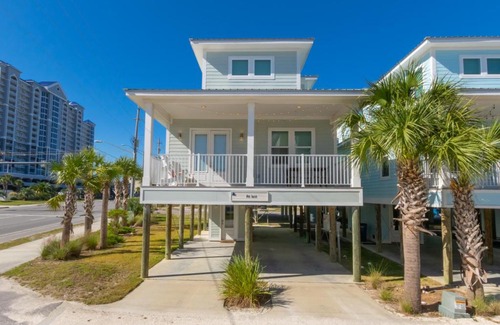 Gulf Shores Casa | Modern 3 BR Cottage with Community Pool and Directly Across the Street from the Beach!