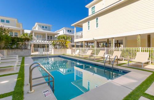 Gulf Shores Casa | Modern 3 BR Cottage with Community Pool and Directly Across the Street from the Beach!