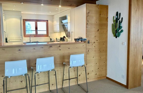 Chateau-d'Oex Apartamento | Modern 3 Br Duplex With Huge Panoramic Alps Views