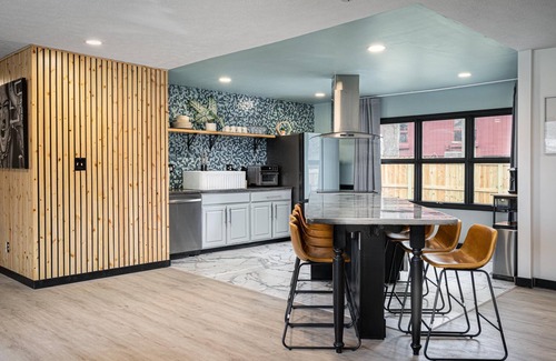 Lawrence Casa | Modern 3 BR home w/ hot tub, movie room, dog park