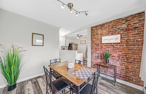Gulph Mills Casa | Modern 3 BR House!
