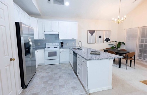 Cary Casa | Modern 3BD 2BA Home in Prime Cary Location