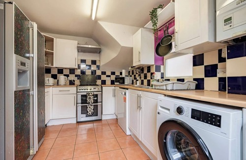 Langley Marish Apartamento | Modern 3BD Stay near Elizabeth Line and Heathrow