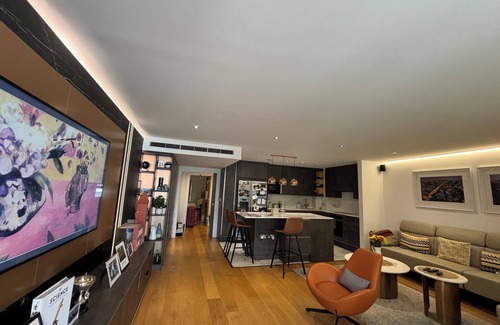 Sands End Apartamento | Modern 3BD with Private Balcony, Imperial Wharf