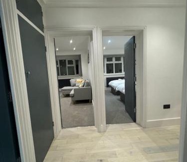 St. Mark's Apartamento | Modern 3bed, Garden, Surbiton St