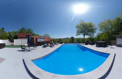 Bucksport Villa | Modern 3BR/2BA Home with Stunning Ridge Views & Private Hot Tub