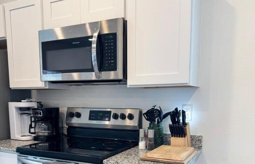 Centerton Casa | Modern 3BR-Ample Home near Walmart HQ & Downtown