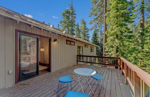 Carnelian Bay Casa | Modern 3BR Carnelian Bay Retreat
