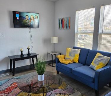 Des Moines Apartamento | Modern 3BR Home, 3 min airport.