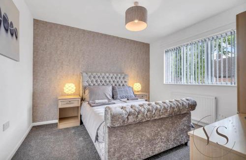 West Bromwich Casa | Modern 3BR Home in 9 Anson Rd Near Sandwell Hospital with Garden and Free Parking