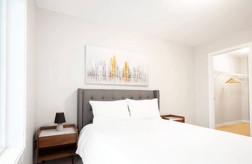 Fort Gary Casa | Modern 3BR Townhouse with Parking & Laundry
