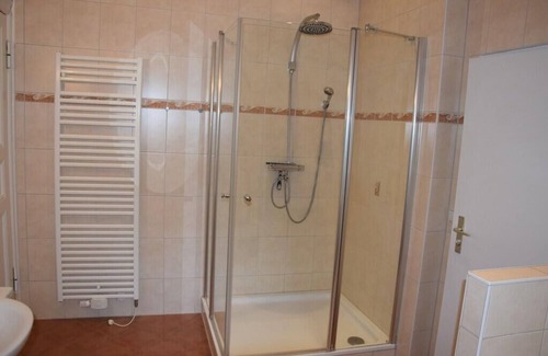 Reinickendorf Casa | Modern 3V apartment in a listed building in Berlin's Reinickendorf area