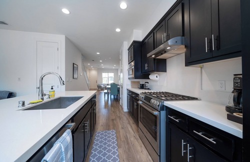 Santa Rosa Casa | Modern 4 bdrm/2.5bath with Sauna!