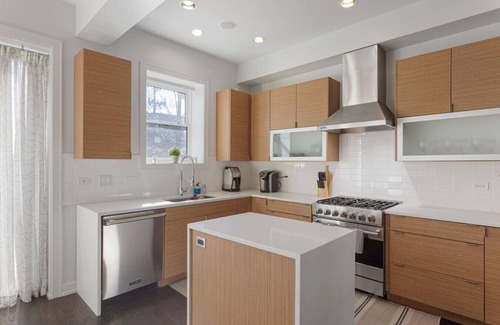 The Gap Casa | Modern 4 Bed, 3.5 Bath Home | Near Sox & McCormick