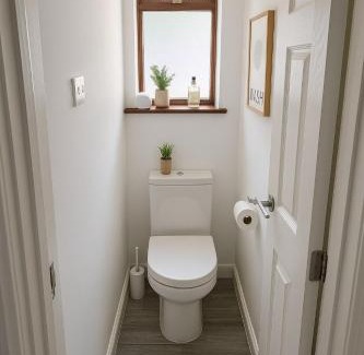 Christchurch Apartamento | Modern 4 bed House with Free Parking