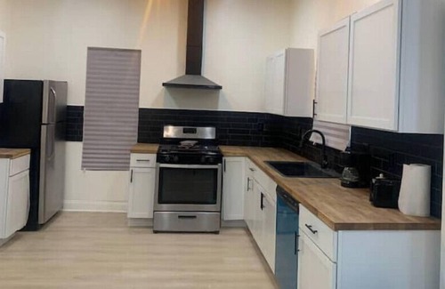 Windsor Park Casa | Modern 4 bedroom House!