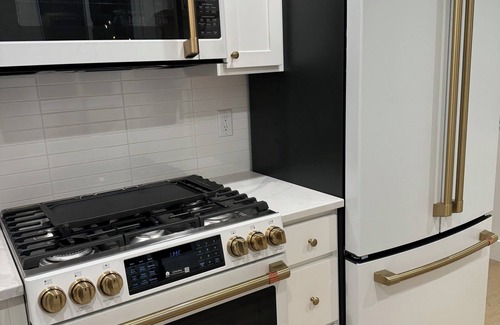 Granger Casa | Modern 4-bedroom house close to restaurants - 10 minutes from Notre Dame Stadium