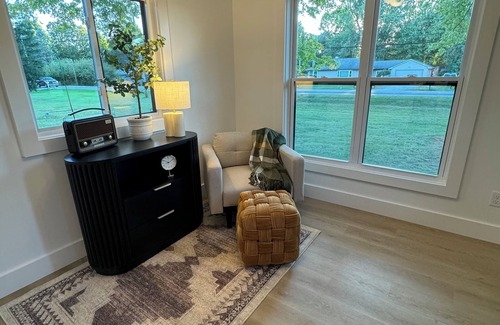 Granger Casa | Modern 4-bedroom house close to restaurants - 10 minutes from Notre Dame Stadium