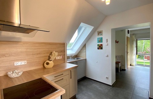 Radensdorf Apartamento | Moderno apartamento de 4 estrellas con 2 dormitorios, amplio jardín y parque infantil.