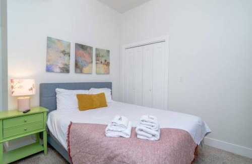 Near South Side Apartamento | Modern 420 friendly 3BR Apartment in State Street Near McCormick Place, Chinatown and Soldier Field