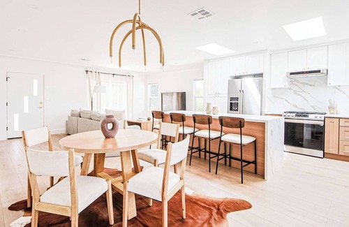 Elysian Heights Villa | Modern 4B3B Villa near Sunset Blvd