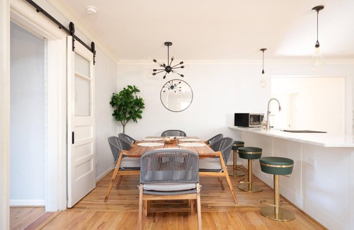 Candler-McAfee Casa | Modern 4bd/3ba Home in the heart of Decatur