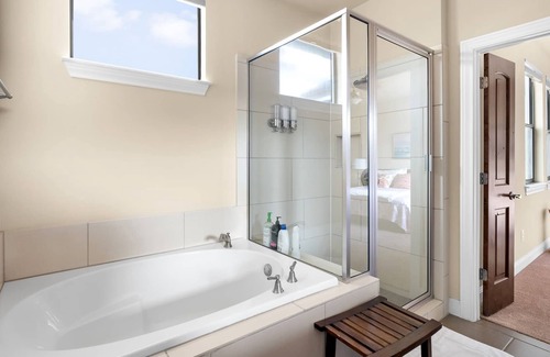 Mueller Casa | Modern 4Bed - Heart of Mueller! Walk To Everything