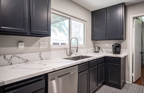 Green Valley North Casa | Modern 4BR Haven + Pool/Spa