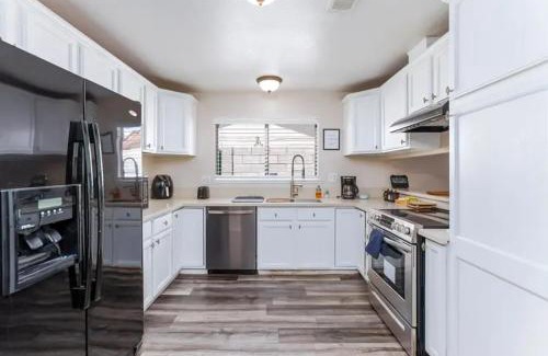 Summerlin Casa | Modern 4BR Home, Central Las Vegas Location