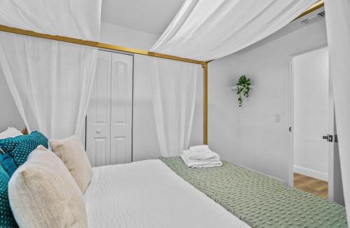 Sun Bay South Casa | Modern 4br South Tampa Home Yard Near The Bay