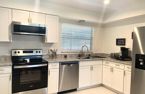 Indian Ridge Casa | Modern 4BR w/ Heated Pool Near Disney