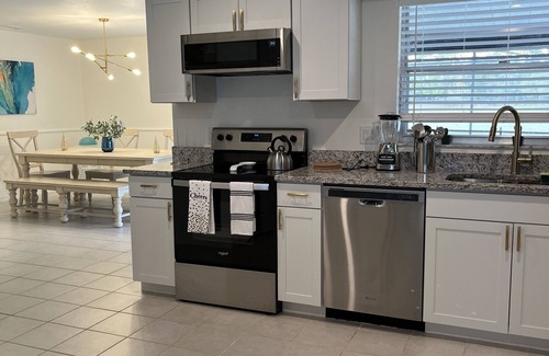 Indian Ridge Casa | Modern 4BR w/ Heated Pool Near Disney