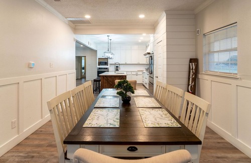 Ellis County Otro | Modern 5 bedroom Farm House