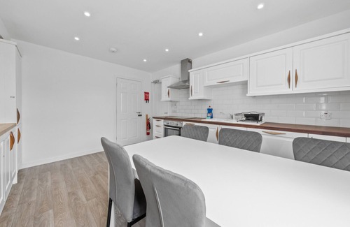 Bannockburn Casa | 26 Main St - Full Property