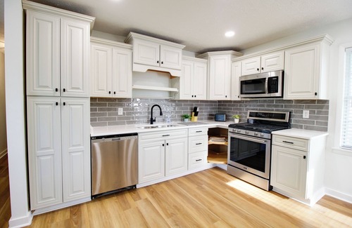 Lynchburg Casa | Modern 5 BR Retreat Minutes from LU