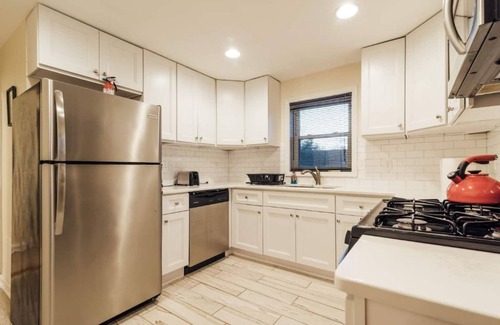Ewing Casa | Modern 5⭐ Triplex - PERFECT for your GROUP TRIP!!!