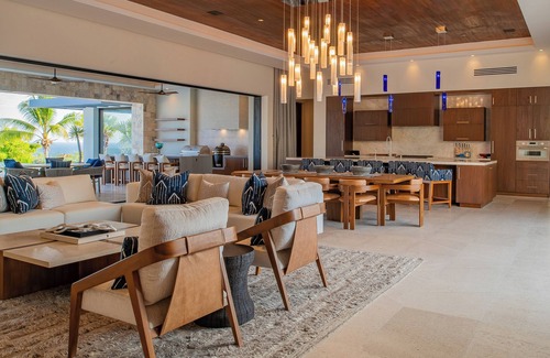 Buzzards Villa | Modern 5bd Villa Fully Staffed steps from the beach with Beach Club Access!