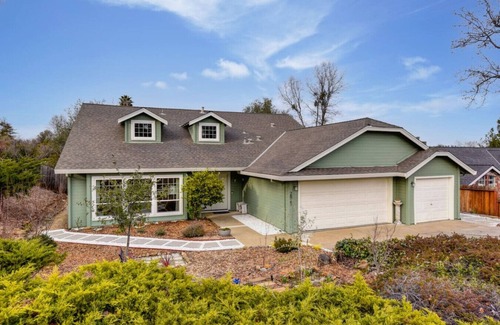 Cameron Park Casa | Modern 5BR in Cameron Park Lake