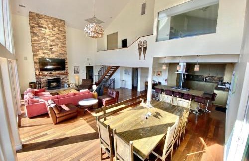 Lake Arrowhead Casa | Modern 6 bedroom retreat, stunning lake views, close to village!