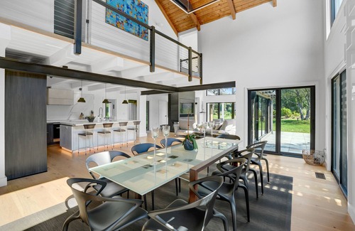 Katama Casa | Casa perfecta de 5 dormitorios con gran privacidad / a pie del centro de Edgartown