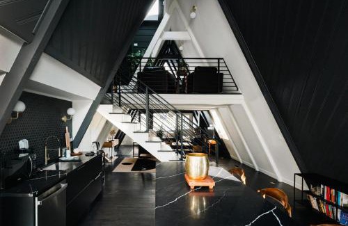 Evergreen Casa | Modern A-Frame - Mountain Views - Evergreen