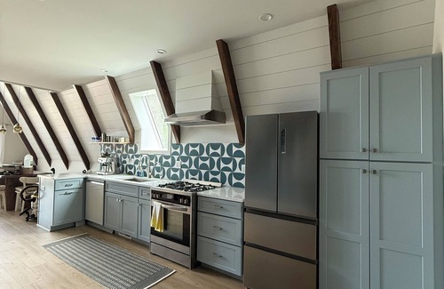 Bluffton Cabaña | Modern A-frame situated only steps to beautiful Michigan and Muskegon beaches.