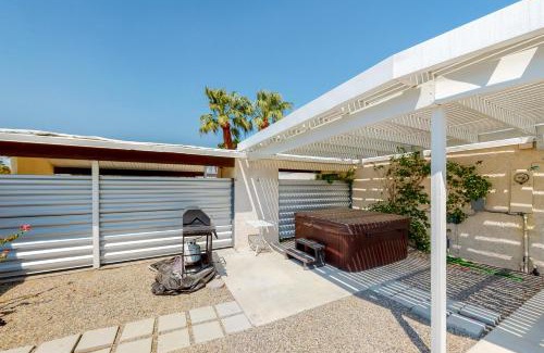 Racquet Club Estates Casa | Modern Alexander Pool Home Permit# 3961