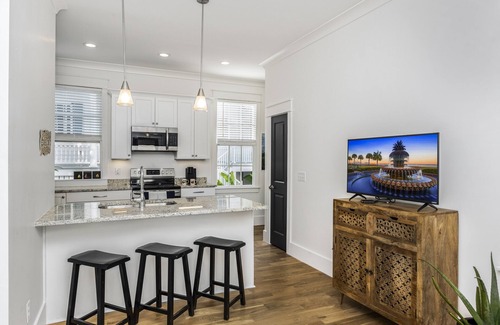 Harleston Village Casa | Modern Amenities in Historic Charleston's Harleston Village