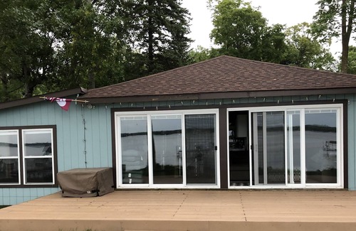 Detroit Lakes Cabaña | Servicios modernos y hermosas puestas de sol!