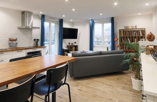 Notre-Dame-d'Oe Apartamento | Modern and bright apartment near Tours.