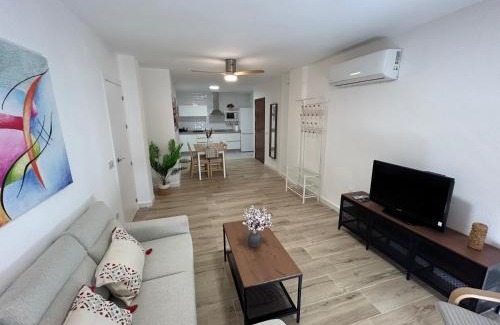 Distrito Noroeste Apartamento | Modern and Bright close to the Station